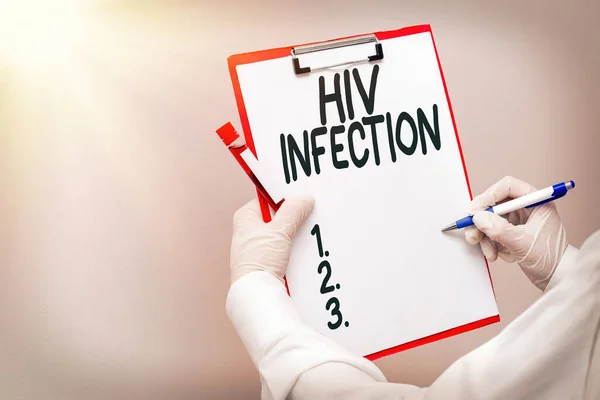 문자 히프 감염을 쓰는 단어. HIV 연구소 혈액 검사 샘플의 감염으로 인한 면역 체계 질병에 대한 비즈니스 개념 의학적 진단 결과에 나타나 있다.. — 스톡 사진