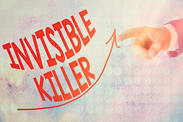 Texto de escritura de palabras Asesino invisible. Concepto empresarial para la presencia en el aire de una sustancia que es dañina curva de punta de flecha digital que se eleva hacia arriba denotando el concepto de desarrollo del crecimiento . — Foto de Stock