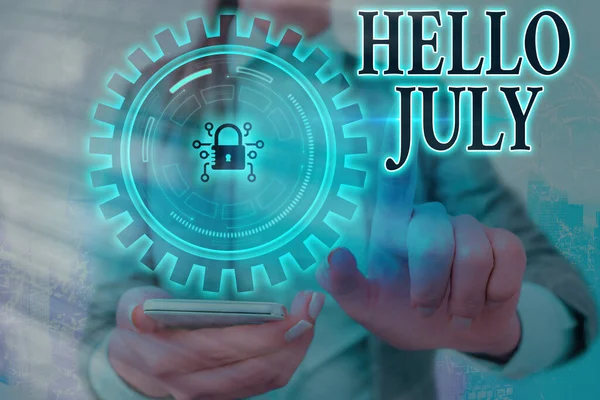 Escribiendo nota que muestra Hello July. Foto de negocios que muestra la expresión de la emoción para el próximo mes de vacaciones de vacaciones Gráficos candado para el sistema de aplicación de seguridad de la información de datos web . — Foto de Stock