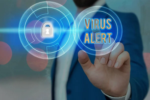 Escritura a mano de texto Virus Alert. Concepto que significa un rápido aviso de cualquier candado gráfico inusual y potencialmente peligroso para el sistema de aplicación de seguridad de información de datos web . — Foto de Stock