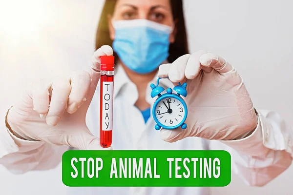 Textskylt som visar Stop Animal Testing. Konceptuell bild sätta stopp för djurförsök eller forskning Laboratorieblodprov visas för medicinska diagnostiska analysresultat. — Stockfoto