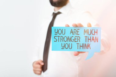 Kavramsal el yazısı düşündüğünden çok daha güçlü olduğunu gösteriyor. İş fotoğrafı gösterimi icra edin ve içeriği vurgulamak için farklı renk notları göstererek işleri halledin.