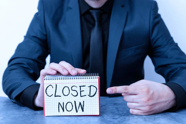 Writing note showing Closed Now. Business photo showcasing of a business having ceased trading especially for a short period Model displaying different empty color notepad mock-up for writing idea. — Stock Photo, Image