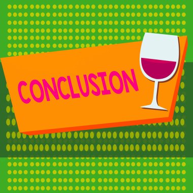 Sonuçları gösteren bir not yazıyorum. Yazma konuşmasının sonunda son yorumları yapmak için kullanılan bir iş fotoğrafı sergisi. Yarıtonluk kadehler şarap dikdörtgen biçiminde doldurulmuş..