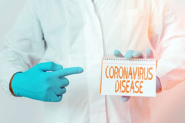 Skriva lapp som visar Coronavirus sjukdom. Företagsfoto visa upp definieras som sjukdom som orsakas av ett nytt virus SARSCoV2 Laboratory Technician Featuring Sticker Paper Smartphone. — Stockfoto