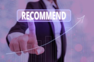 Önerilen metni göster. Kabul edilmeye ya da yargılanmaya değer kavramsal fotoğraf, kabul edilebilir ok simgesini yükselterek kayda değer başarı gösteren noktalar yap.