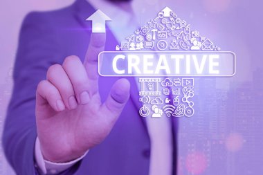 Yaratıcı el yazısı metinleri. Kanunların hukuki veya geleneksel sınırlarını aşmayı başaran kavram Dijital teknoloji ağı bağlantısı bilgisel öğeler simgesi.