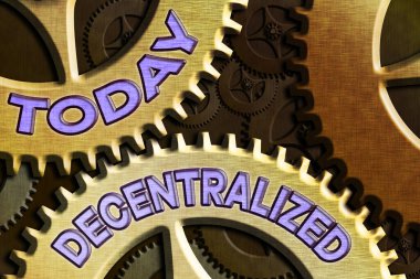 Ademi merkeziyeti gösteren kavramsal el yazısı. İş fotoğrafı metni bölümlerini tek bir idari merkezden uzaklaştırır Sistem Yöneticisi Kontrolü, Gear Yapılandırma Ayarları.