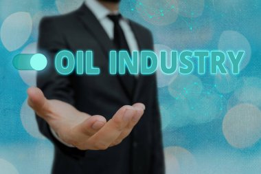 Petrol endüstrisini gösteren kavramsal el yazısı. İş fotoğrafı metni Keşif Açma Pazarlama Petrol Ürünleri Rafineri Web veri güvenlik uygulama sistemi için asma kilit.