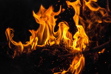 alevler arka plan için ateş. Kamp tatil yemek yemek