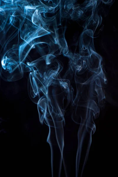Hermoso humo en el fondo negro - macro foto —  Fotos de Stock