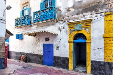 Essaouira, Fas - 24 Aralık 2017: Essaouira Medine görünümünü, bir geç 18. yüzyıldan kalma bir örnek kentindeki Avrupa kolonistler tarafından Kuzey Afrika'ya transfer olarak güçlendirilmiş