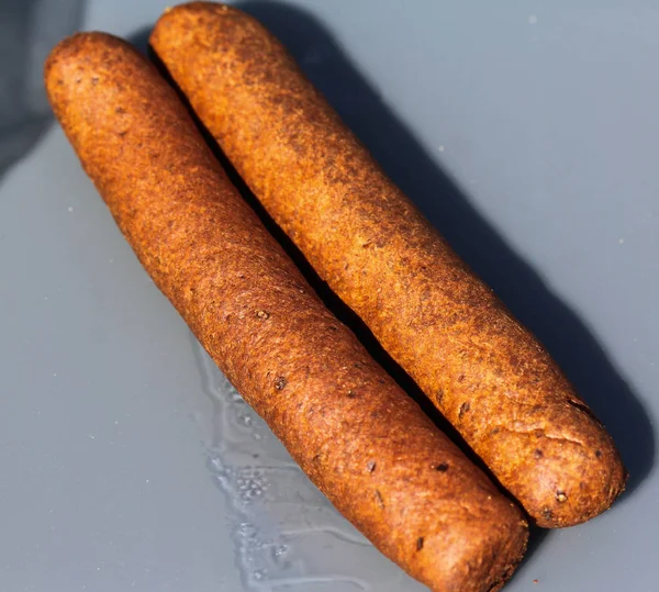 Frikandel, tradycyjnej holenderskiej przekąskę, rodzaj mięsa mielonego Hot Dog — Zdjęcie stockowe