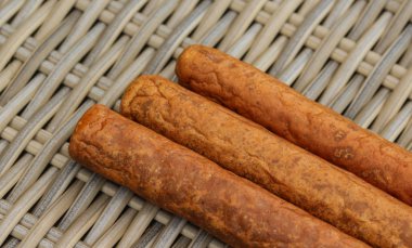frikandel, geleneksel bir Hollanda çerez, kıyma lı bir sosisli sandviç