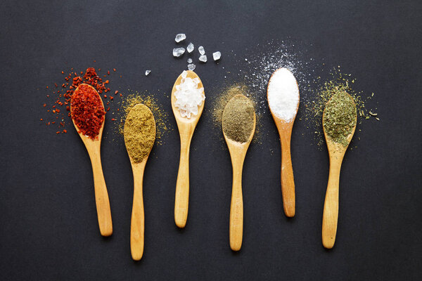 Специи фон, вид сверху
