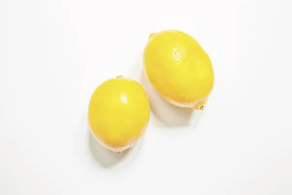 Лимон Белом Фоне — стоковое фото