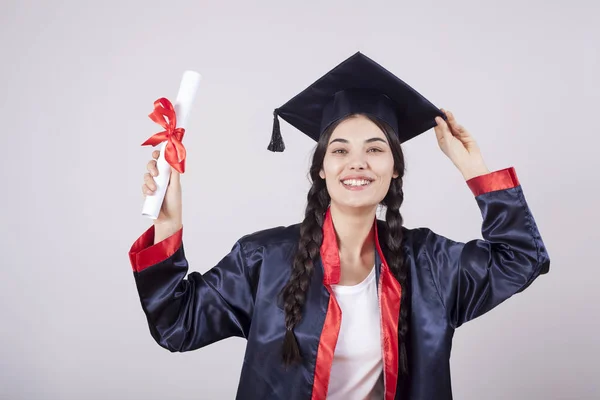 Portret Szczęśliwej Kobiety Dniu Ukończenia Studiów Edukacja Ludzie — Zdjęcie stockowe