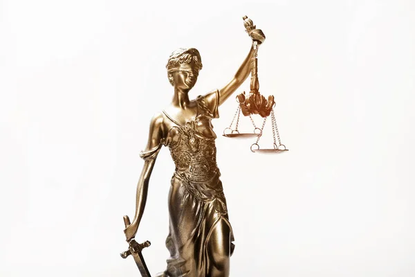 Justitie Geblinddoekt Dame Holding Weegschaal Zwaard Standbeeld — Stockfoto