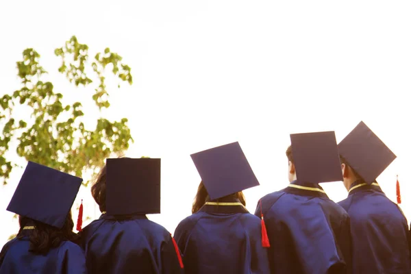 Gruppo Laureati Durante Inizio Concetto Educazione Congratulazioni Università Cerimonia Laurea — Foto Stock