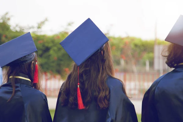 Gruppo Laureati Durante Inizio Concetto Educazione Congratulazioni Università Cerimonia Laurea — Foto Stock