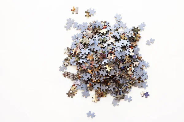Unfertige Farbige Puzzleteile Auf Weißem Hintergrund Geschäftskonzept — Stockfoto