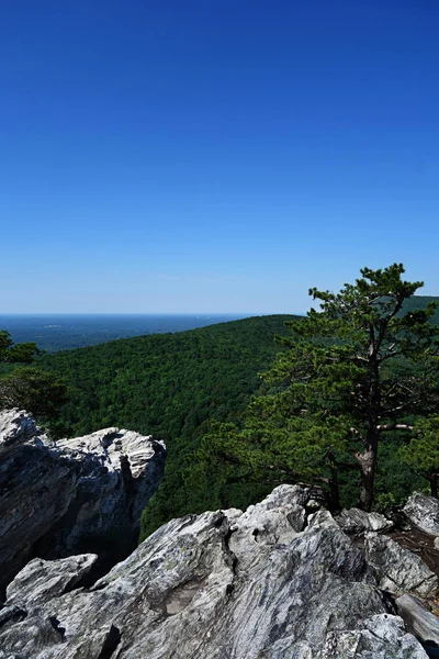 掛かる石の州立公園 ノースカロライナ州の頂上からの眺め — ストック写真