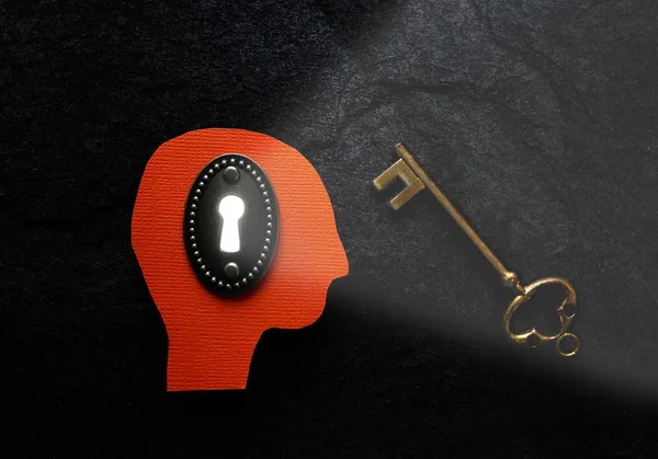 Κεφάλι Φωτεινά Κλειδαρότρυπα Δίπλα Ένα Vintage Κλείδωμα — Φωτογραφία Αρχείου