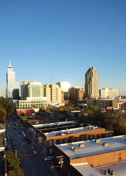 Şehir Merkezindeki Raleigh North Carolina Manzarası Görünümünü — Stok fotoğraf