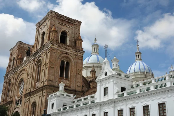 New Cathedral Next Parque Calderon City Main Square Cuenca Ecuador — стоковое фото