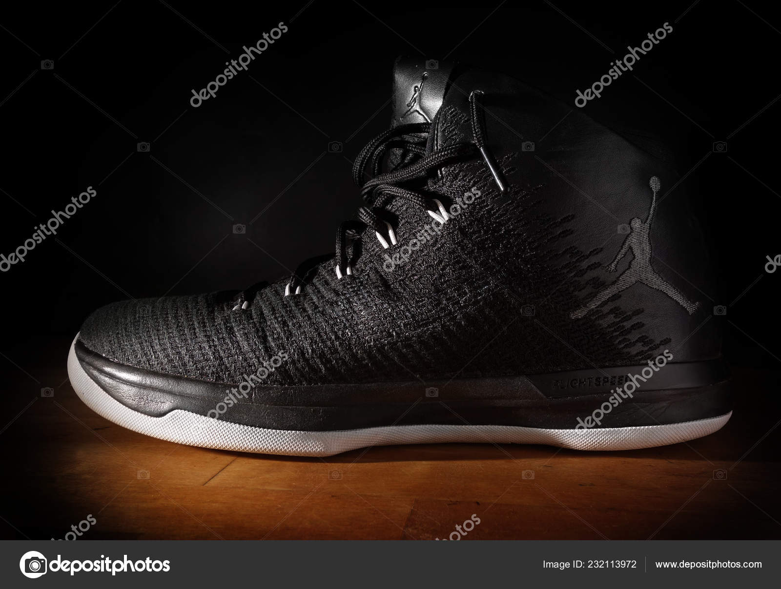 jordan flight speed black and white