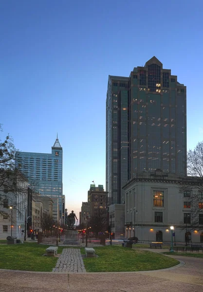 Raleigh nc 市中心的 fayetteville st — 图库照片