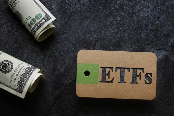 ETFs z gotówką — Zdjęcie stockowe