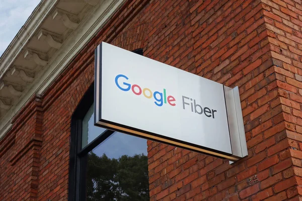 Raleigh, NC/USA-09-04-2019: biura Google Fiber w Raleigh, NC — Zdjęcie stockowe