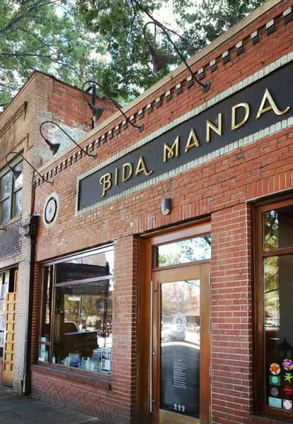 Raleigh, Nc / Usa - 10-23-2019: Bida Manda, popularna laotańska restauracja — Zdjęcie stockowe