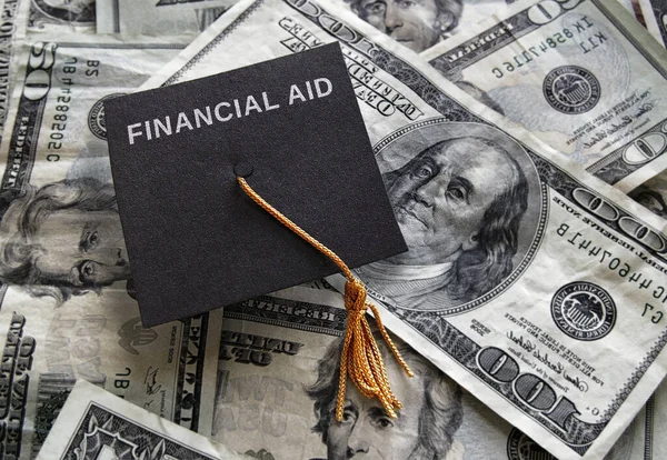 Small Graduation Cap Financial Aid Text Assorted Cash — Stock Photo, Image