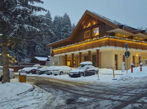 Poiana Brasov Romania Dicembre 2018 Pensione Lusso Innevata Con Decorazioni — Foto Stock