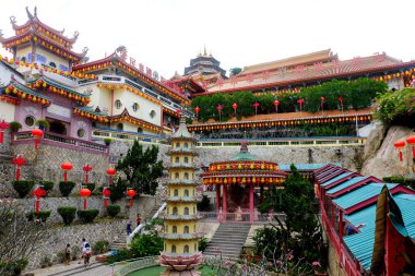 Penang, Malezya - 20 Aralık 2019: Kek Lok Si Tapınağı (Penang 'da bulunan Budist ünlü tapınak).