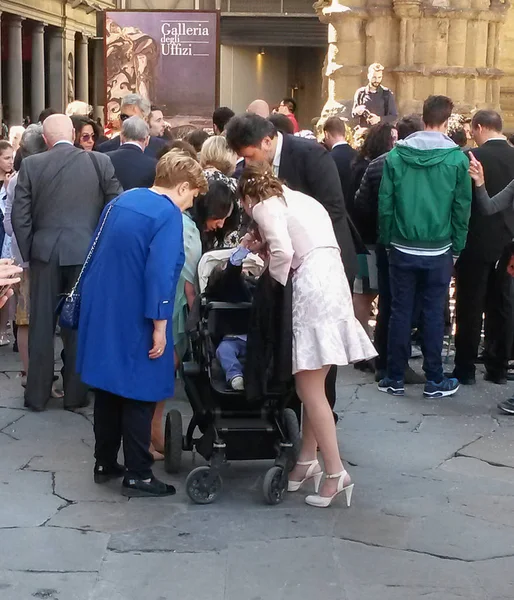 Florencia Italia Circa Abril 2016 Madre Identificada Con Bebé Carro — Foto de Stock