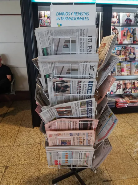 Μαδρίτη Ισπανία Circa Οκτωβρίου 2017 Ισπανικές Εφημερίδες Στην Επίδειξη Ένα — Φωτογραφία Αρχείου