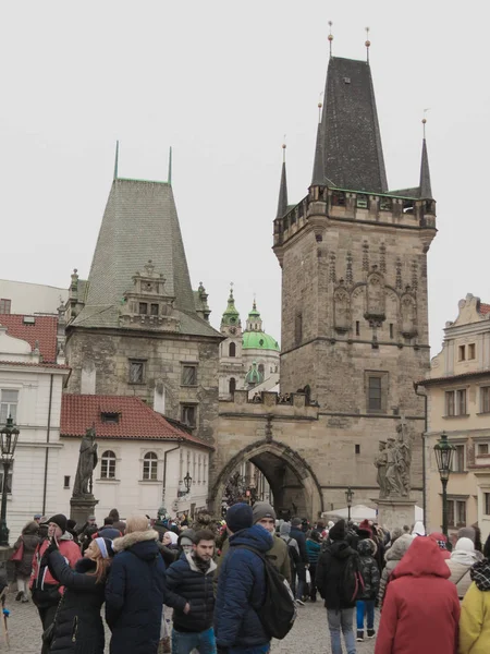 Praga Czechy Około Grudnia 2017 Mniej Staromiejska Wieża Mostowa — Zdjęcie stockowe