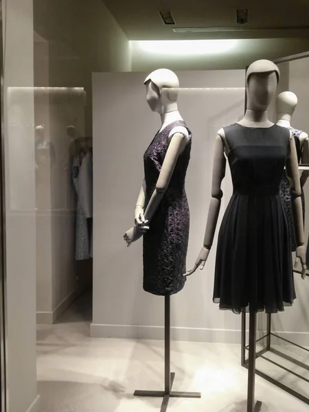 Mailand Italien Mai 2014 Stylisches Modegeschäft Stadtzentrum Mit High Couture — Stockfoto