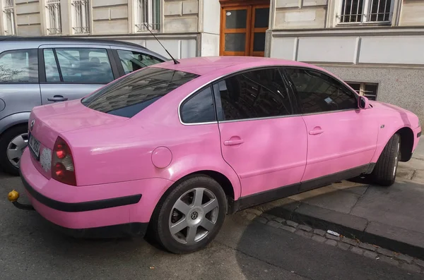 Brno República Checa Circa Abril 2018 Carro Bmw Rosa Estacionado — Fotografia de Stock