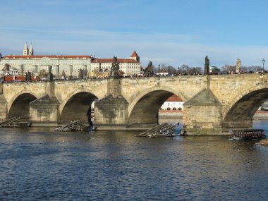Prag - turist Kalesi ve Charles Köprüsü