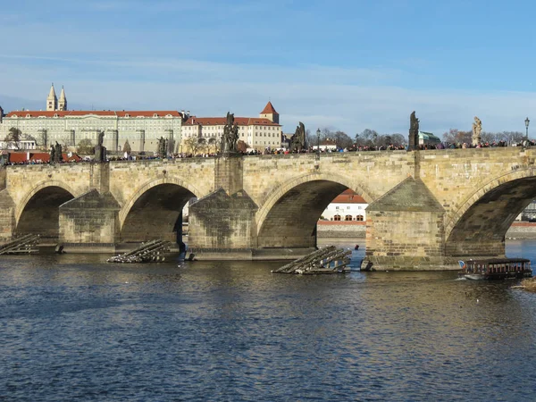 Prague Charles Bridge Castle Tourists — Stock Photo, Image