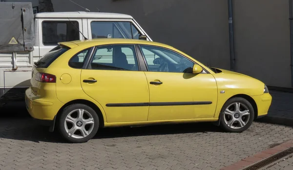 Bratislava Slowakije Circa Mei 2018 Gele Seat Ibiza Auto — Stockfoto