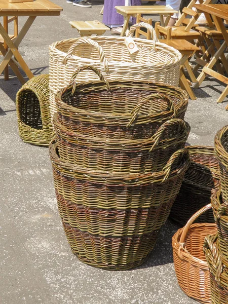 Rieten Manden Koop Een Openlucht Markt — Stockfoto