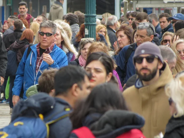 Venice Itália Circa Março 2018 Uma Multidão Pessoas Centro Cidade — Fotografia de Stock