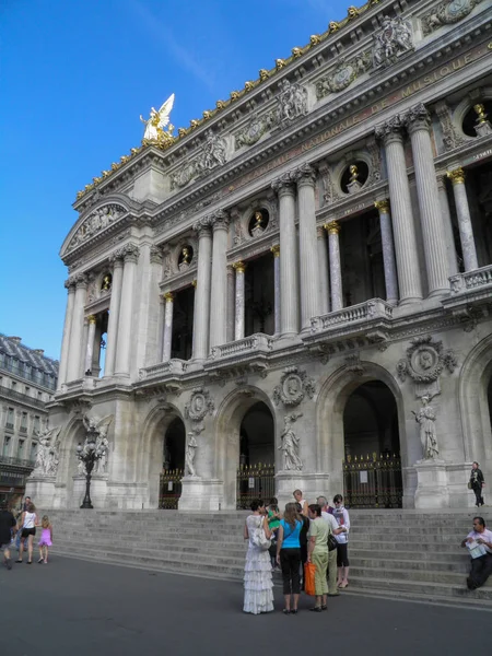 Paris France Circa July 2011 Opera Theatre Unidentified Tourists — Stock Photo, Image