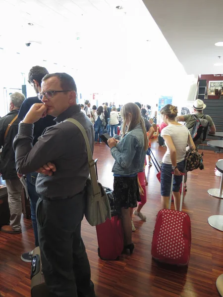 Orio Serio Italy Circa September 2014 Travellers Trolley Waiting Boarding — Stock Photo, Image