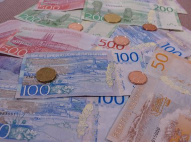 İsveç Kronu banknot ve madeni paralar (Sek), İsveç para birimi